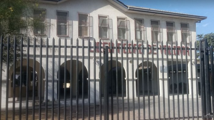 Menor de 15 años apuñaló a compañero de curso en liceo de La Calera