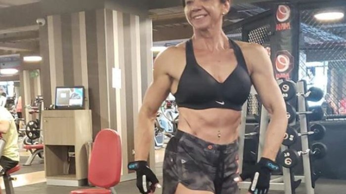 Tiene 66 años y sólo 8% de grasa en el cuerpo: Abuela chilena se prepara para competir en Miss América