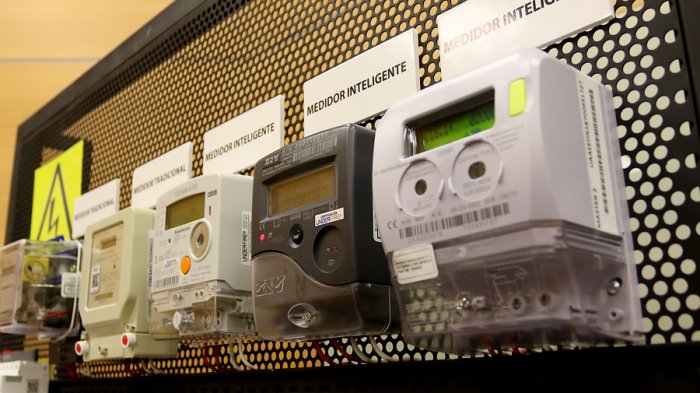 Empresas eléctricas entregarán $10 mil a usuarios que se cambien a medidores inteligentes