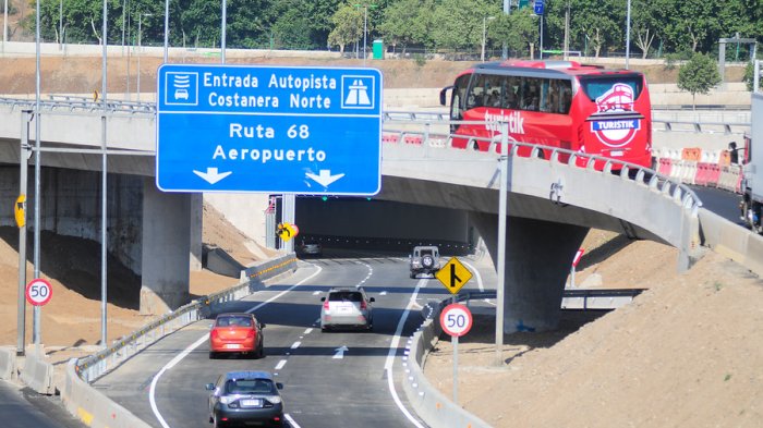 Patentes provisorias: La nueva técnica de los taxistas en el aeropuerto para eludir pagos en autopistas