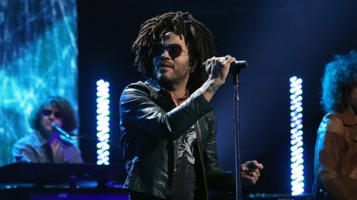 Lenny Kravitz estuvo sólo minutos en el escenario y se bajó por problemas de sonido