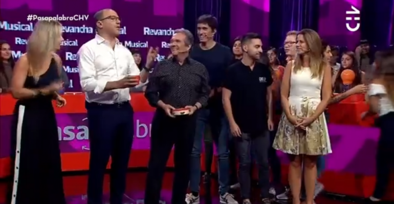 Julián Elfenbein bautizó oficialmente el estudio de Pasapalabra