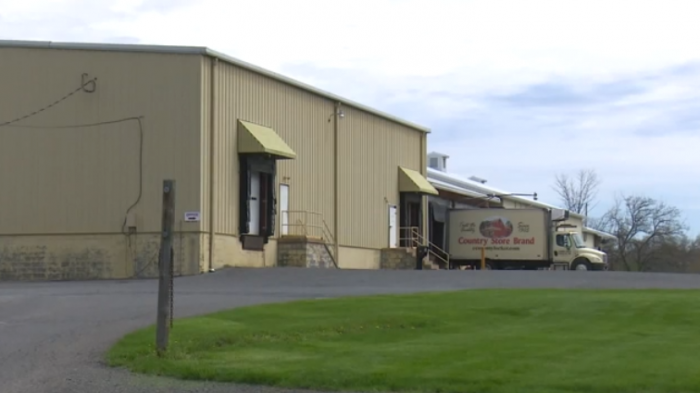 Mujer murió tras caer a una máquina trituradora de carne