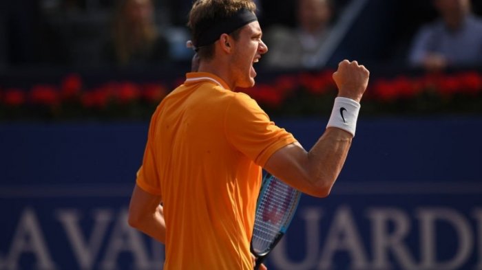 Jarry sigue prendido en Barcelona y se mete entre los 8 mejores del torneo