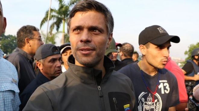 Canciller Ampuero informa que Leopoldo López se trasladó a la embajada de España: 