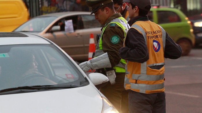 Llegó el día: Comienza a regir la restricción permanente a vehículos catalíticos en la Región Metropolitana