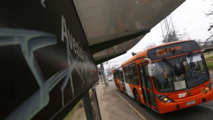 Habitantes de Quilicura, La Pintana y Lo Espejo son quienes más se demorarían en sus traslados por Santiago