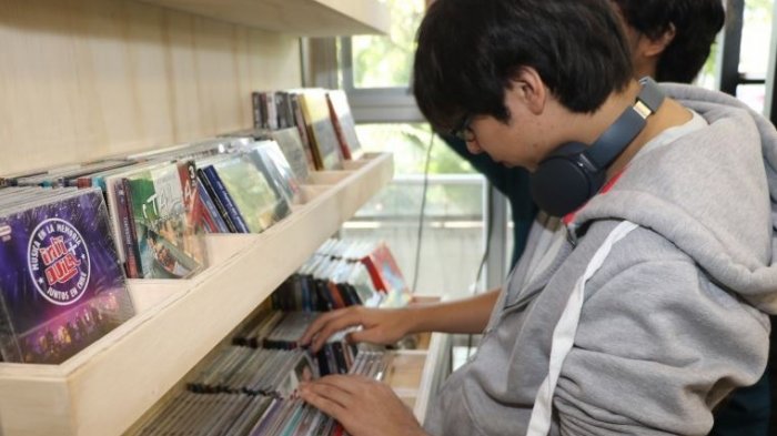 No está dentro de las prioridades: Disquería popular de Recoleta no vende discos de reggaetón