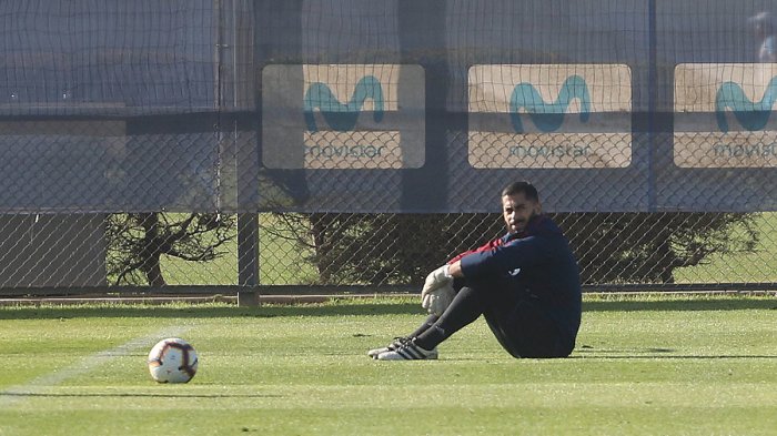 Va en serio la cosa: Arias probó formación para el Superclásico sin Johnny Herrera