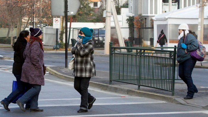 ¡Mínimas bajo cero! Anuncian las primeras heladas del año para Santiago y los valles del centro-sur del país