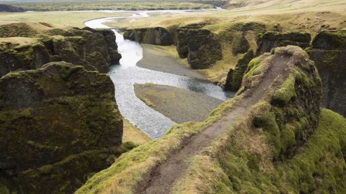 Invasión de fanáticos de Justin Bieber obligó a cerrar uno de los cañones más bellos de Islandia