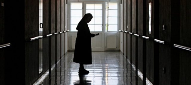 Impacto en el Vaticano por monja que fue degollada por desconocidos