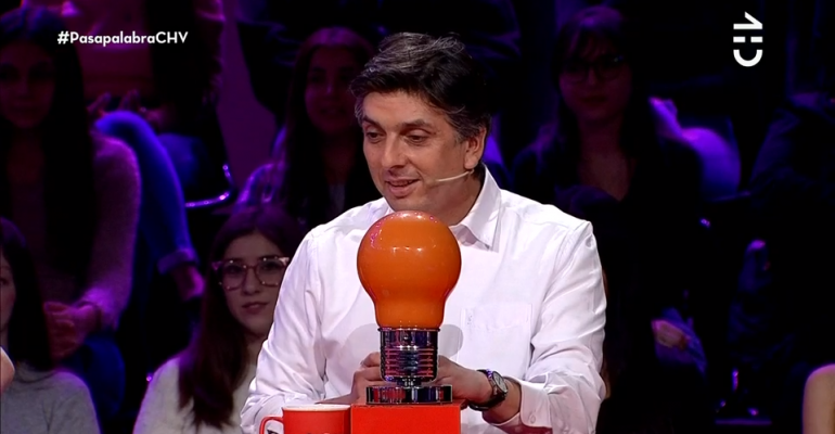 Luis Medel hizo reír al recitar canción en Pasapalabra