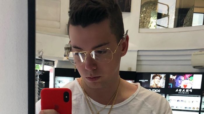 Nano Calderón celebró su cumpleaños ostentando su fortuna: Publicó video con decenas de billetes