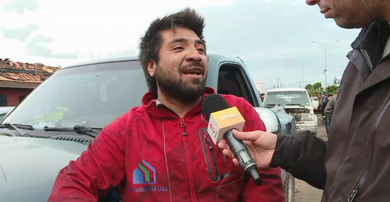 ¡Salvada milagrosa!: trabajador reveló cómo compañero lo salvó de ser arrastrado por el tornado