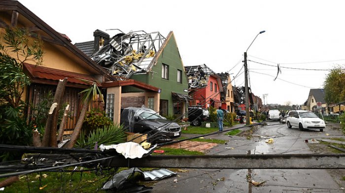 Más de 800 viviendas dañadas y 7 mil clientes sin luz se registraron tras tornado y tromba en Biobío