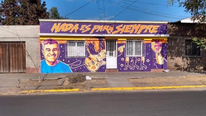 Homenaje a Jorge González: Realizan mural en su primer hogar