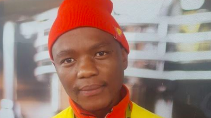 Trabajador pagó bencina a clienta sin plata y será premiado con millonaria recompensa