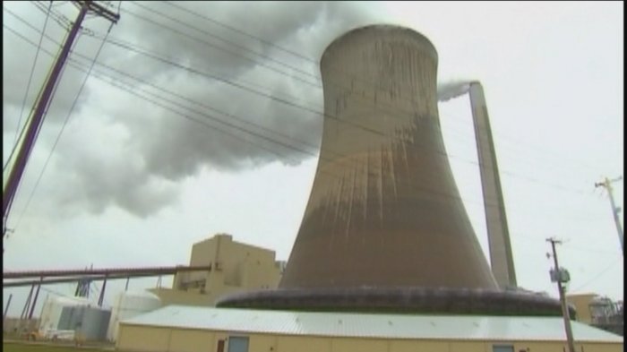 Cerrarán 8 centrales a carbón: Gobierno lanzó plan para retirar las 28 termoeléctricas que quedan en Chile