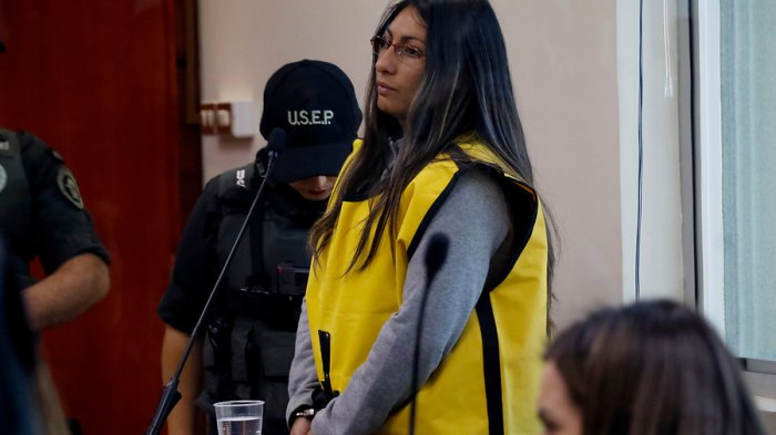 Tendría nueva pareja y va a talleres de peluquería: La nueva vida de Johanna Hernández en la cárcel