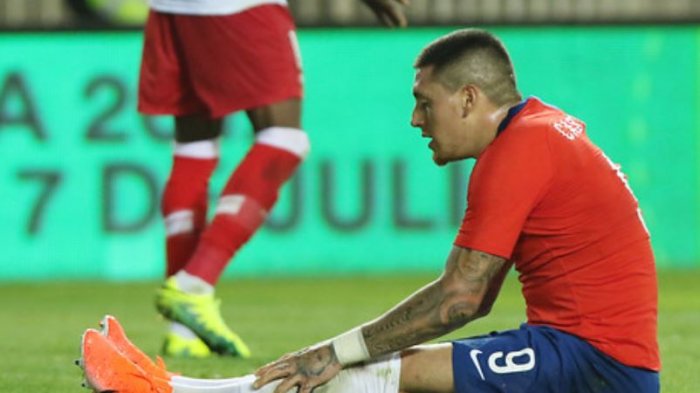 Castillo entre algodones: La alternativa alba que maneja Rueda para reemplazar al delantero