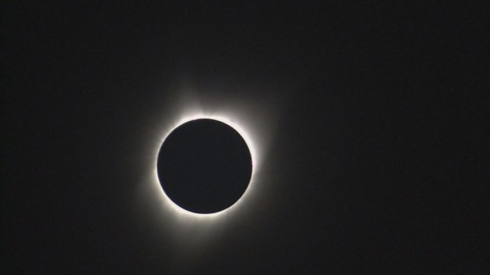Si pretendes fotografiar el próximo eclipse total de sol, debes tomar en cuenta estos consejos