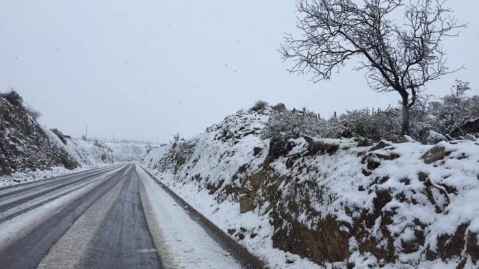 ¡Y aún no llega el invierno! Reportan nieve y aguanieve en los valles de Coquimbo