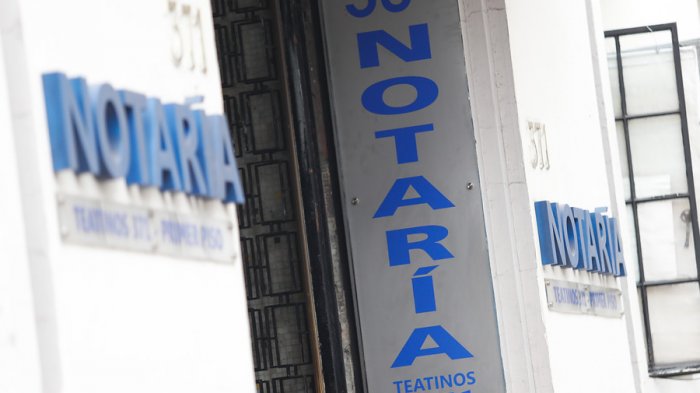 Desde el certificado de residencia hasta el de defunción: Asociación de Notarios plantea eliminar 10 trámites