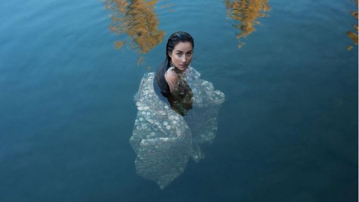 Salto a pata pelá: Denise Rosenthal reveló el cómico tras bambalinas de su asombroso retrato en el agua