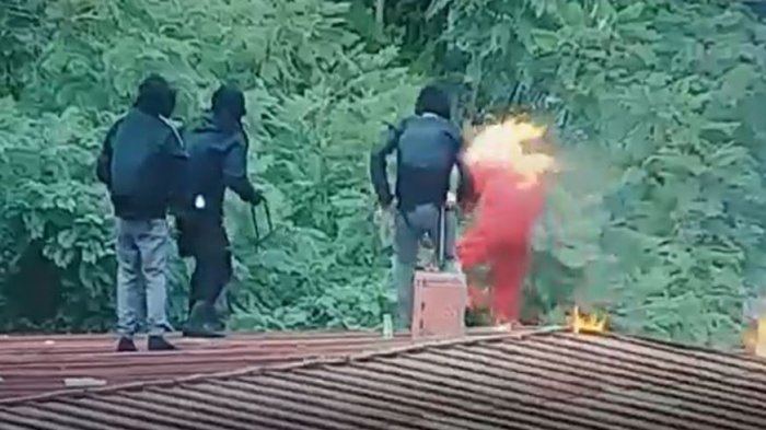 Alumno del Instituto Nacional quemado por bomba molotov quedó con arresto domiciliario total