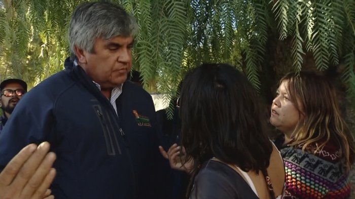 Eclipse solar: Artesanos protestaron contra Municipalidad de Vicuña por no poder instalarse en la plaza de la ciudad