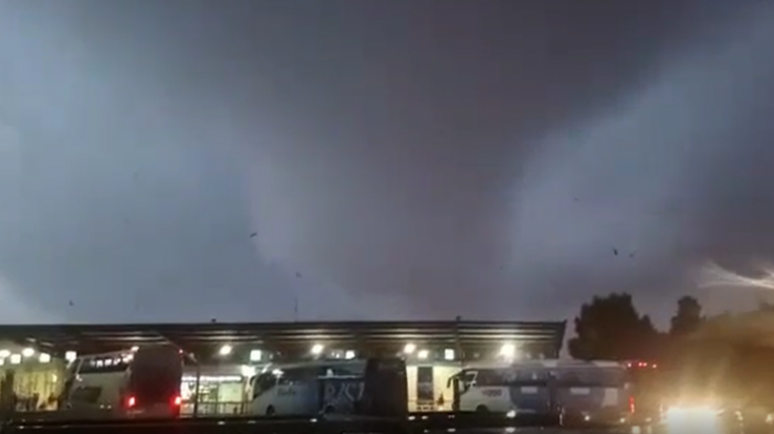 Experto por tornados en Chile: “Es imposible pronosticar con mucha antelación el lugar y momento en que ocurrirán”