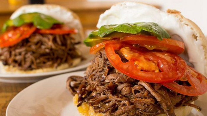 Para pasar las penas: Celebra el Día de la Mechada con estas promociones