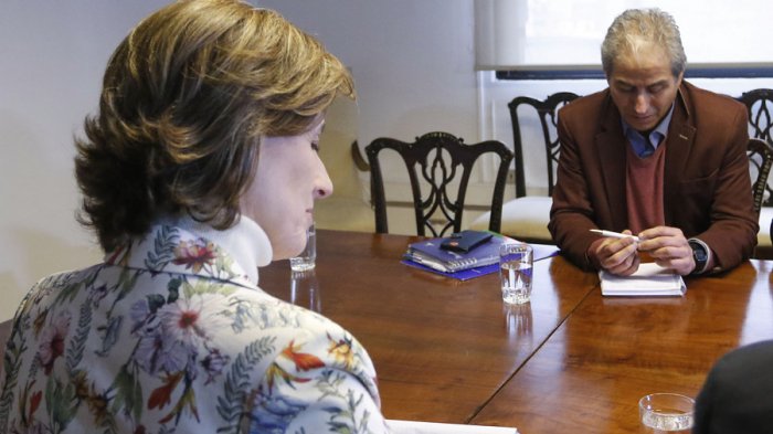 Reunión Mineduc-profesores: Docentes votarán propuesta del Gobierno el miércoles