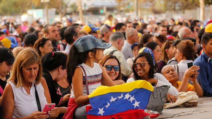 Venezolanos representan el 30% de los inmigrantes en Chile: Casi doblan la cifra de peruanos