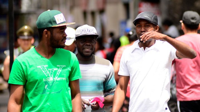 Gasto fiscal asociado a inmigrantes supera los $243 mil millones anuales: Beneficios sociales son los más costosos