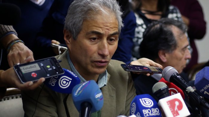 Por fallo fotográfico: Colegio de Profesores rechaza oferta del Mineduc y continúa el paro