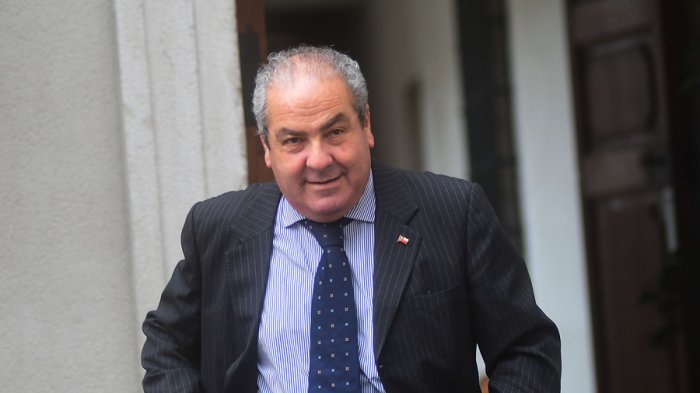 Subse. Castillo sostiene que algunos pacientes hacen filas temprano en consultorios para hacer vida social