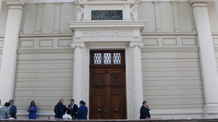 Decretan sobreseimiento de ministro Albornoz por irregularidades en tribunal de Rancagua