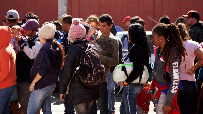 De 850 a 60 personas diarias: Cae el ingreso de venezolanos a Chile tras entrada en vigencia de visa consular