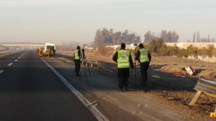 Cuatro personas murieron tras volcamiento de auto en O'Higgins