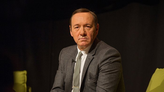 Fiscales abandonan cargos por abuso sexual contra Kevin Spacey