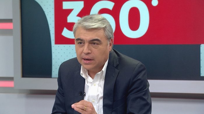 Soto dice que joven recién egresado de la U podría alegar que 40 horas es poco para sus ganas de trabajar