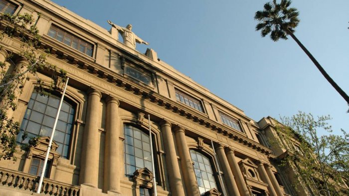 PUC responde ante polémico viral de joven que llamó a no estudiar en la U. de Chile: “No nos representa nada”