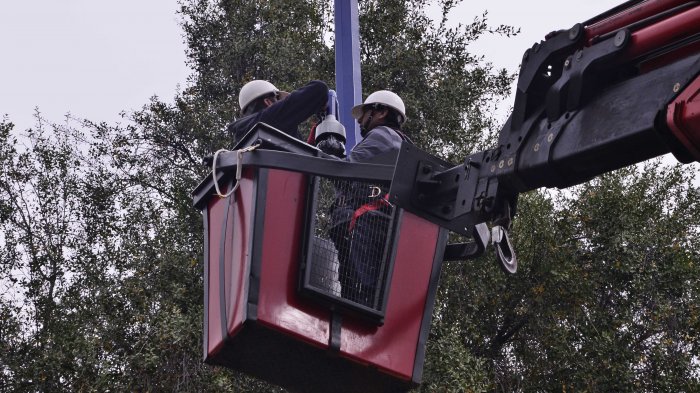 Comenzó instalación de cámaras de televigilancia en dos barrios de la comuna de Santiago