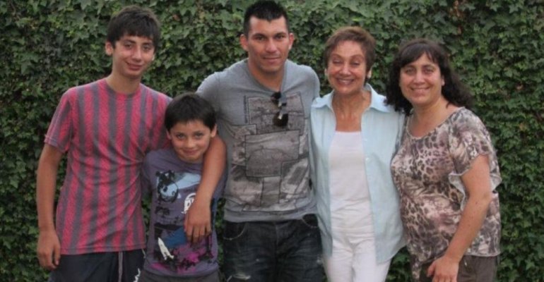 Gloria Benavides reveló detalles de su tierno encuentro con Gary Medel