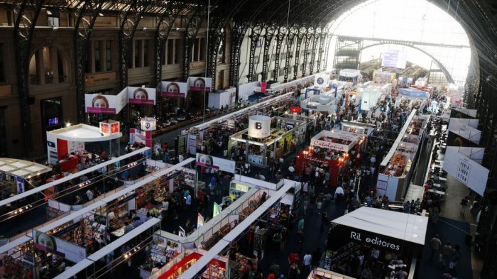 Falsa alarma: Feria del Libro de Santiago no se moverá de la Estación Mapocho y se realizará en diciembre