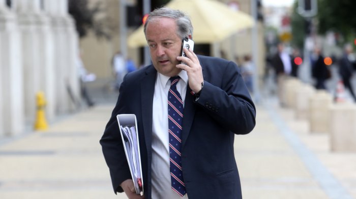 Encuesta Cadem: 63% respalda propuesta del gobierno de flexibilidad laboral