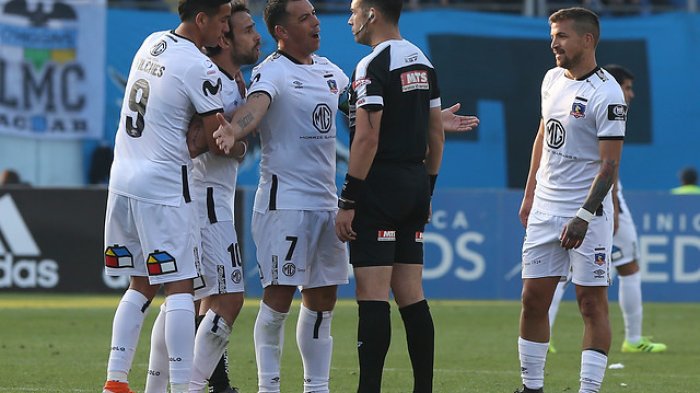 Valdivia no se controló y le dijo de todo a Hermosilla tras ser expulsado