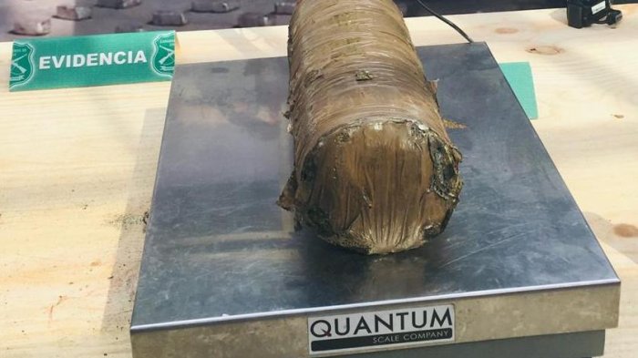 Detuvieron a sujeto que portaba un extintor que en su interior tenía más de 9 kilos de marihuana